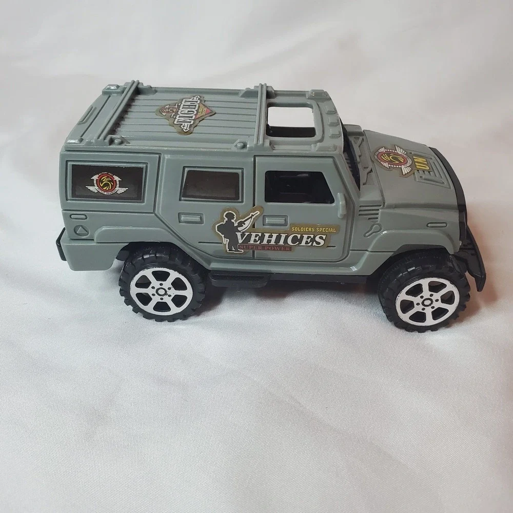 Soldiers Special Vehicles Military Army Grey Toy Truck Jeep Greenbrier Intl